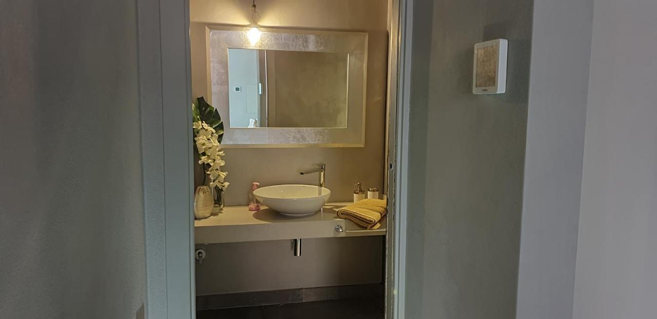Il Vascello Apartment Rapallo Bagian luar foto