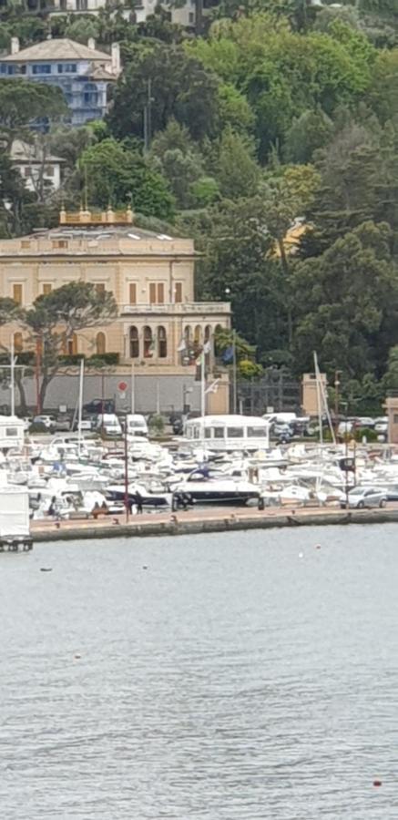 Il Vascello Apartment Rapallo Bagian luar foto
