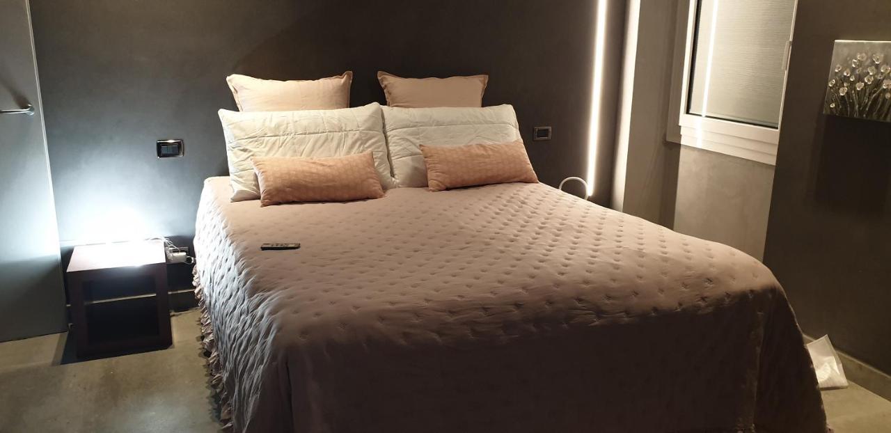 Il Vascello Apartment Rapallo Bagian luar foto